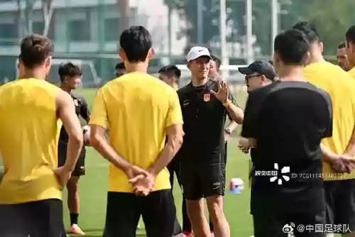 经典的首发阵容搭配图片(首发阵容是什么意思)插图 经典的首发阵容搭配图片(首发阵容是什么意思)插图