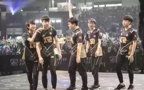 uzirng转会阵容插图 uzirng转会阵容插图