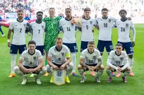 2012英国阵容插图1 2012英国阵容插图1