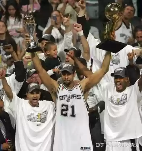 邓肯马龙阵容插图1 邓肯马龙阵容插图1