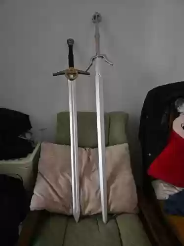巫师3狂猎好看的武器，巫师3狂猎最强武器插图